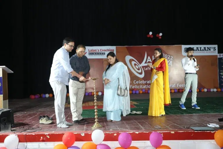 Lakshay-2022-Felicitation-Fresher-Part-Lalans-Coaching-Classes.webp